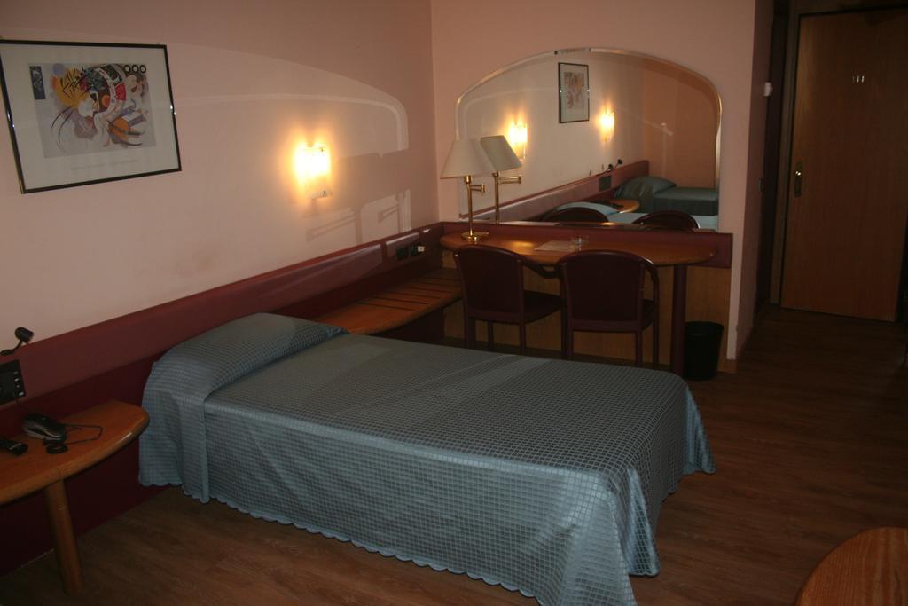 Albert Hotel Milánó Kültér fotó